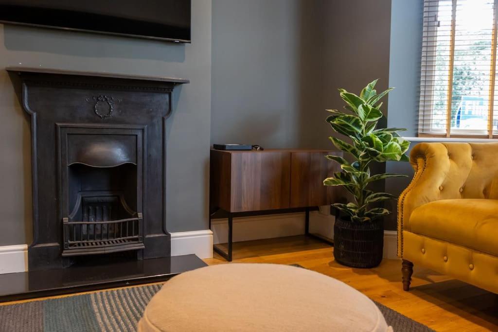 Hereford - Clifton Villa - Beautifully Presented House Located A Short Walk From City Centre - Sleeps 6 Guests - Perfect For Exploring Hereford - Hosted By Rentmyhouse Zewnętrze zdjęcie