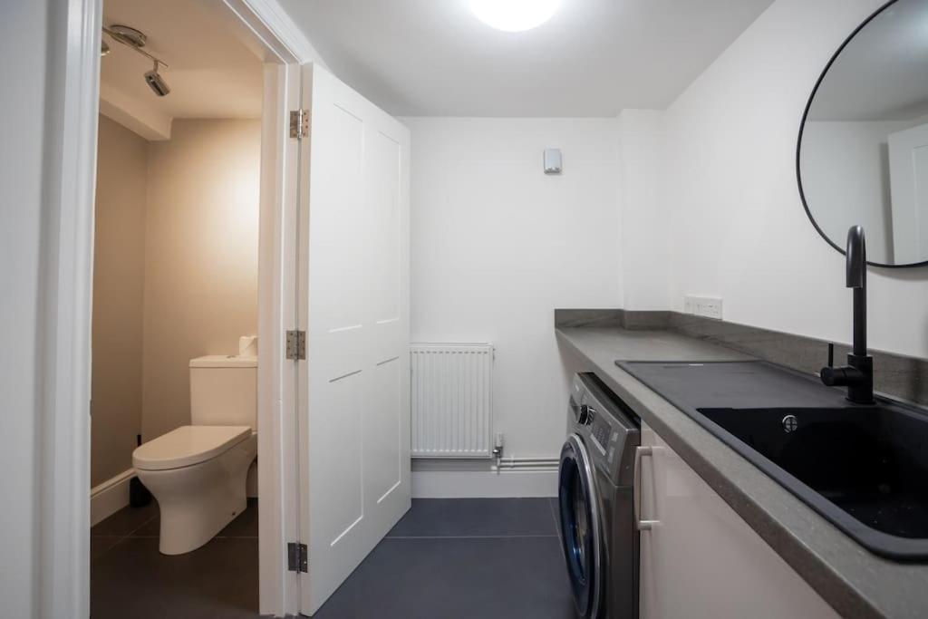 Hereford - Clifton Villa - Beautifully Presented House Located A Short Walk From City Centre - Sleeps 6 Guests - Perfect For Exploring Hereford - Hosted By Rentmyhouse Zewnętrze zdjęcie