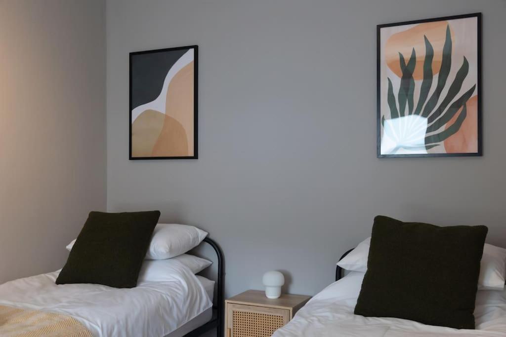 Hereford - Clifton Villa - Beautifully Presented House Located A Short Walk From City Centre - Sleeps 6 Guests - Perfect For Exploring Hereford - Hosted By Rentmyhouse Zewnętrze zdjęcie