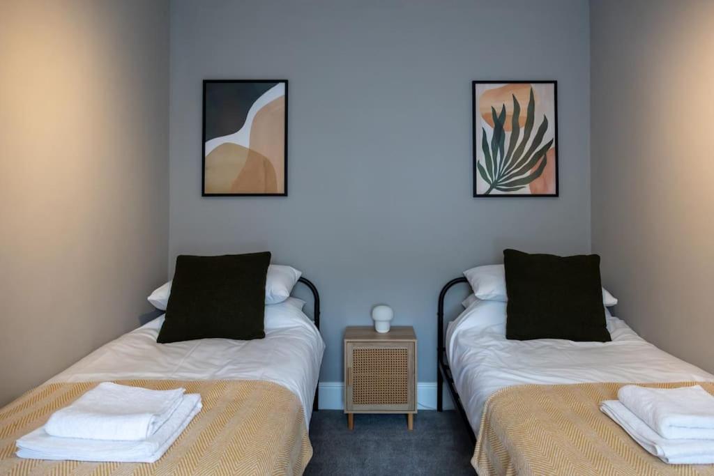 Hereford - Clifton Villa - Beautifully Presented House Located A Short Walk From City Centre - Sleeps 6 Guests - Perfect For Exploring Hereford - Hosted By Rentmyhouse Zewnętrze zdjęcie
