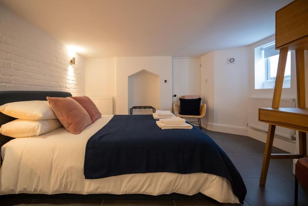 Hereford - Clifton Villa - Beautifully Presented House Located A Short Walk From City Centre - Sleeps 6 Guests - Perfect For Exploring Hereford - Hosted By Rentmyhouse Zewnętrze zdjęcie