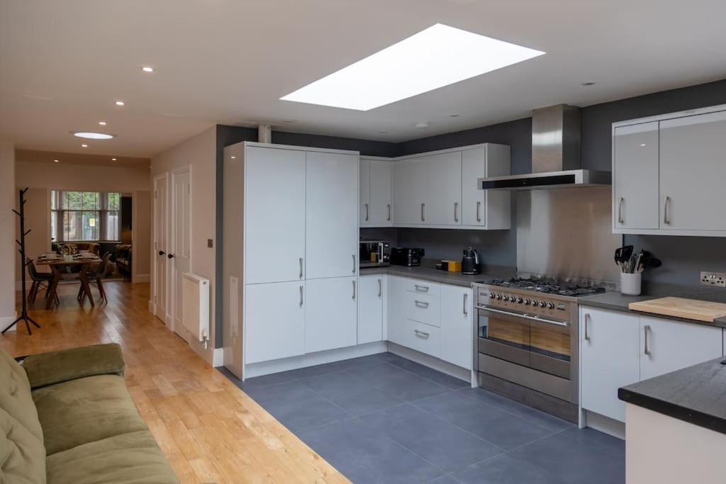Hereford - Clifton Villa - Beautifully Presented House Located A Short Walk From City Centre - Sleeps 6 Guests - Perfect For Exploring Hereford - Hosted By Rentmyhouse Zewnętrze zdjęcie