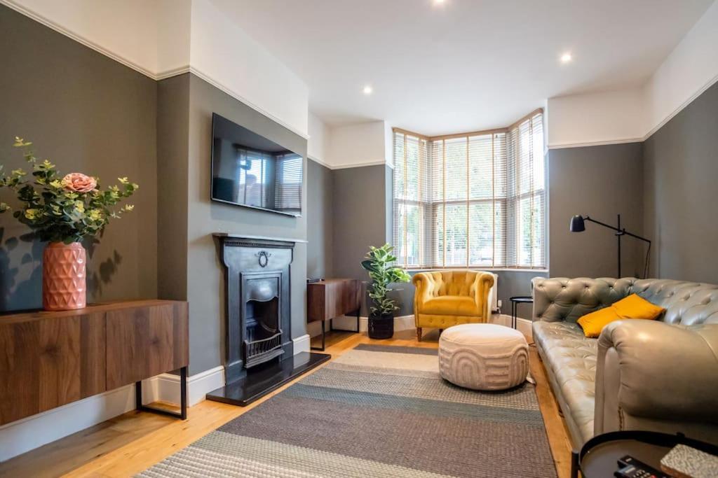 Hereford - Clifton Villa - Beautifully Presented House Located A Short Walk From City Centre - Sleeps 6 Guests - Perfect For Exploring Hereford - Hosted By Rentmyhouse Zewnętrze zdjęcie